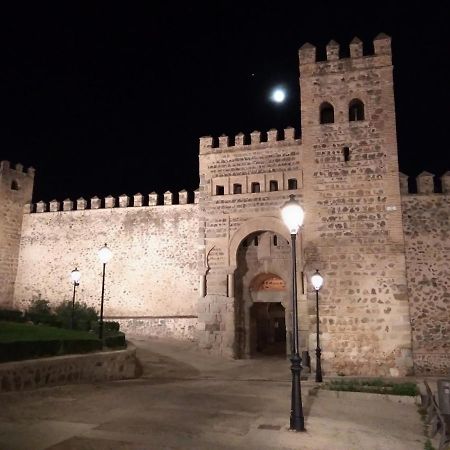 Апартаменты Puerta Del Vado Alto Толедо Экстерьер фото
