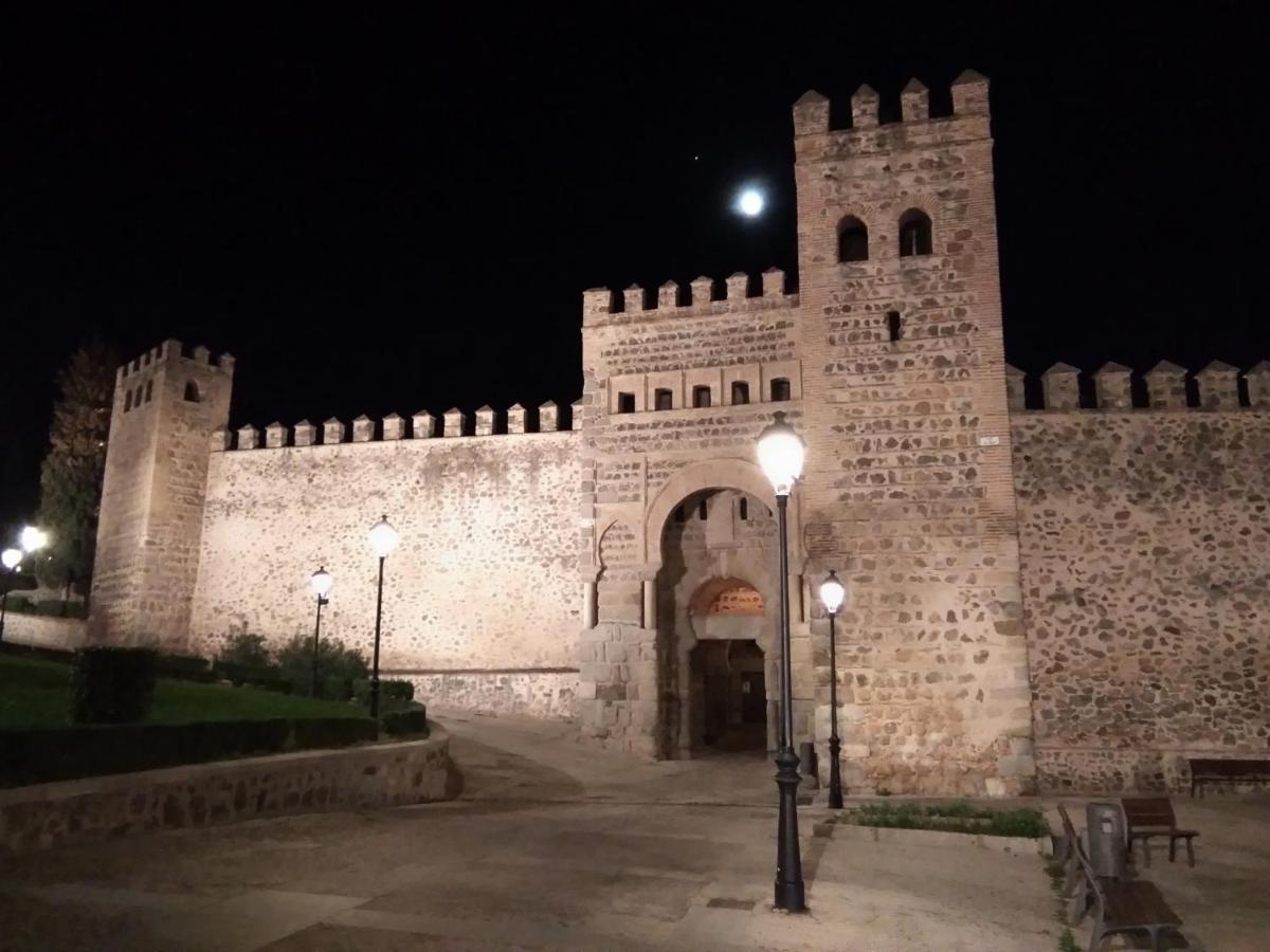 Апартаменты Puerta Del Vado Alto Толедо Экстерьер фото